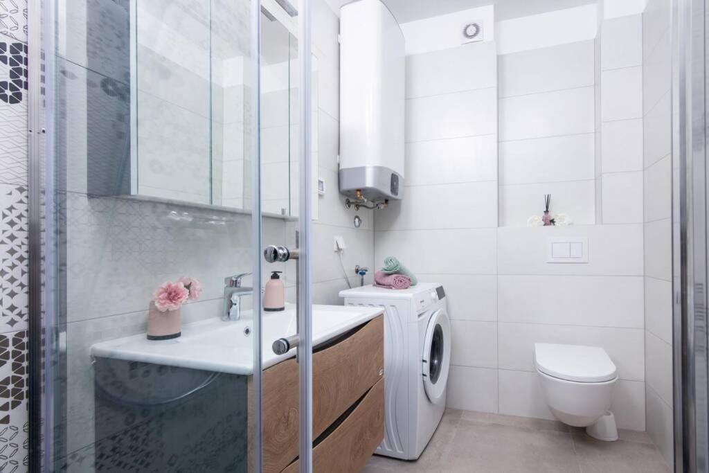 Apartmán Modern With Balcony & Private Parking 5 Min From Amphitheater Pula